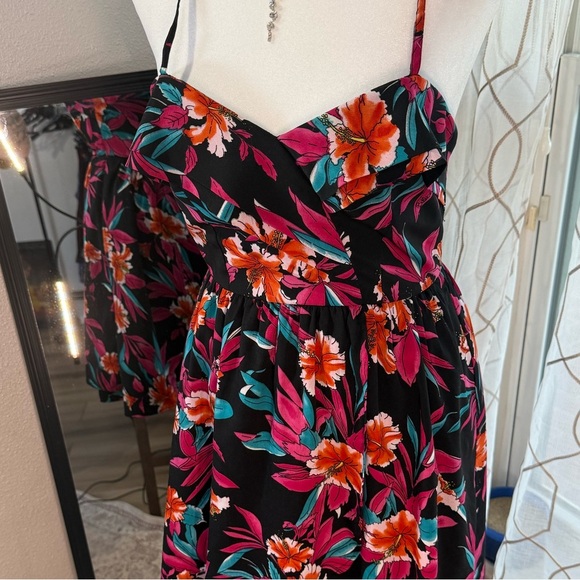 Billabong Hibiscus Floral Dress Womens Small Black Spaghetti Strap Fit & Flare - Picture 6 of 8